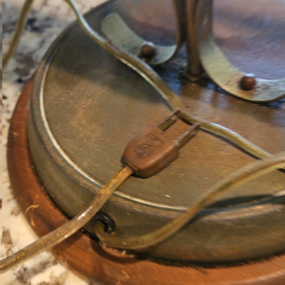 Scales Of Justice Old Clock - Picture 5 of 5